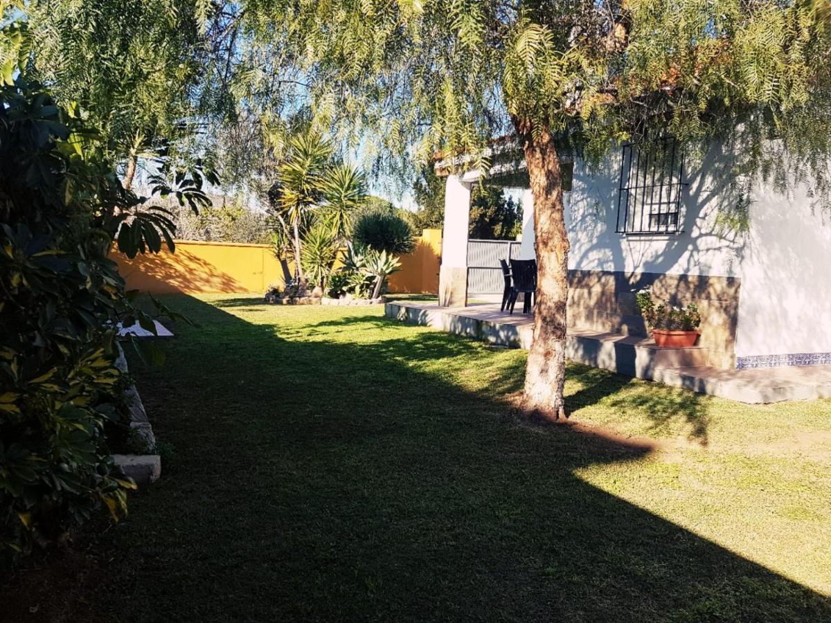 Chalet La Huerta 2 Amplios Jardines Barbacoa Y Wifi Conil De La Frontera Exterior photo
