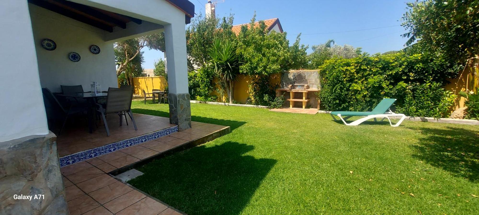Chalet La Huerta 2 Amplios Jardines Barbacoa Y Wifi Conil De La Frontera Exterior photo