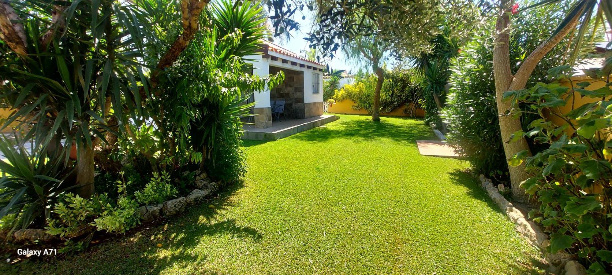 Chalet La Huerta 2 Amplios Jardines Barbacoa Y Wifi Conil De La Frontera Exterior photo